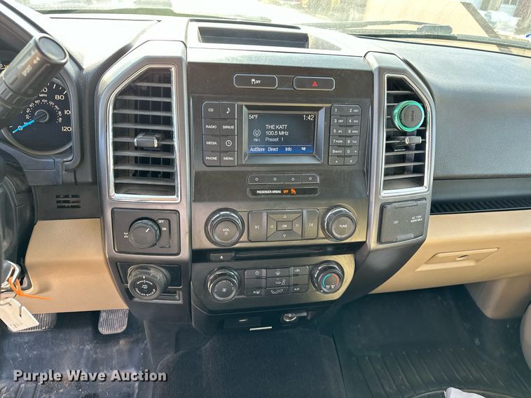 image for item DR0964 2016 Ford F150 SuperCrew pickup truck