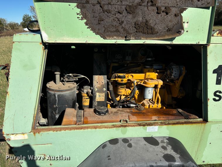 image for item DS2536 Sullair  185 air compressor