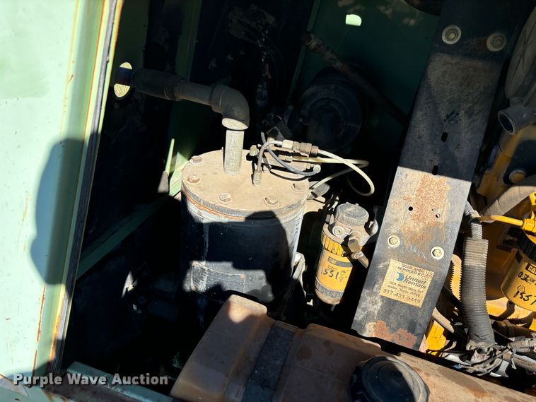 image for item DS2536 Sullair  185 air compressor