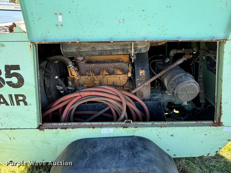 image for item DS2536 Sullair  185 air compressor