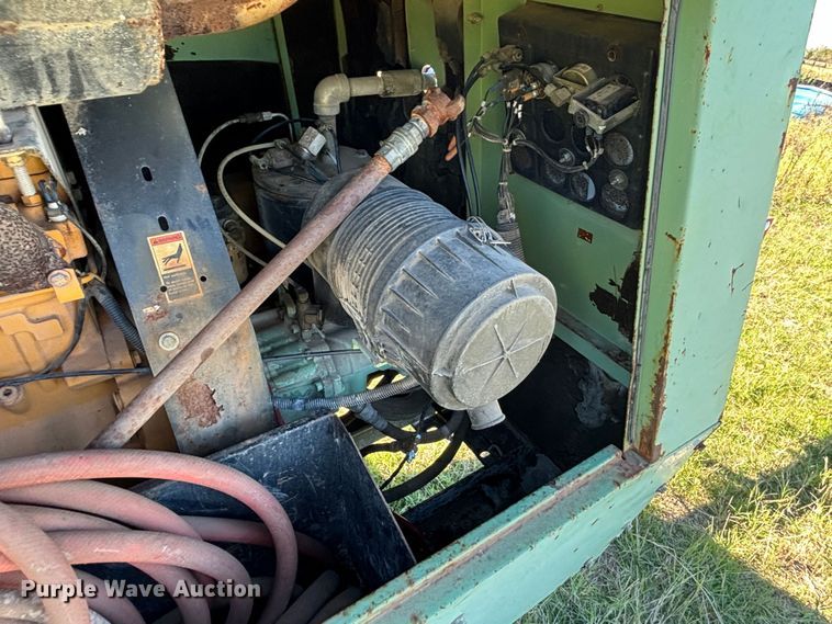 image for item DS2536 Sullair  185 air compressor