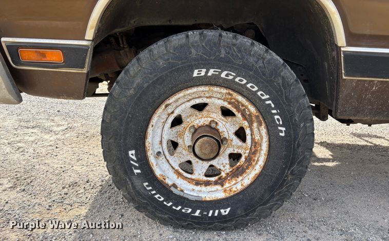 image for item DS2548 1987 Dodge  Power Ram  pickup truck