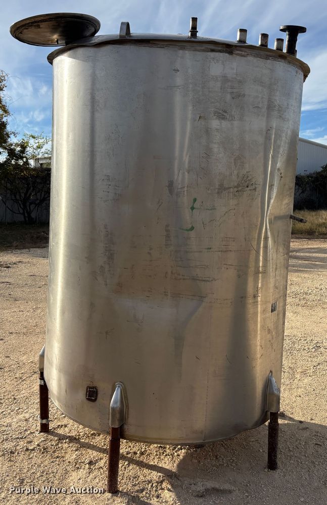 image for item DS2551 (2) stainless steel tanks 