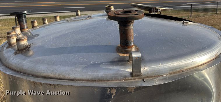 image for item DS2551 (2) stainless steel tanks 