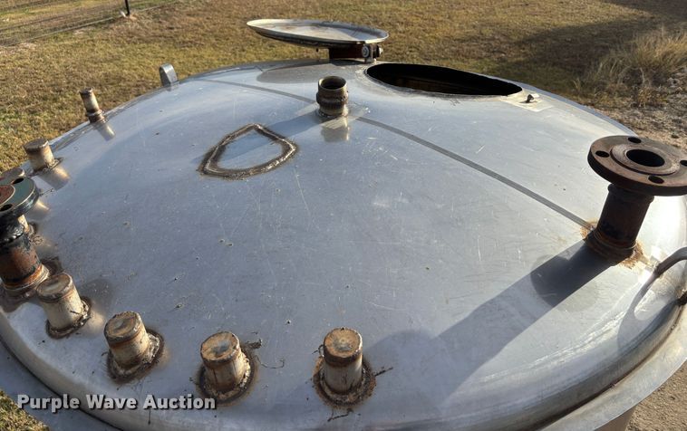 image for item DS2551 (2) stainless steel tanks 