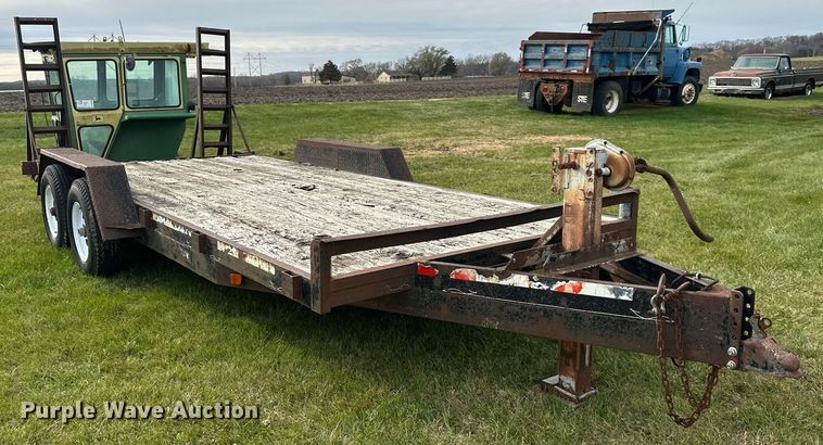 image for item DS3265 1998 Star equipment trailer