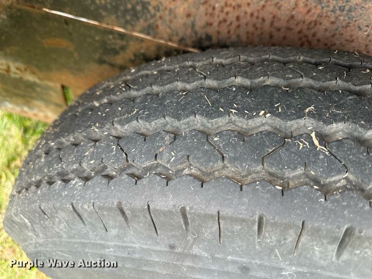 image for item DS3265 1998 Star equipment trailer