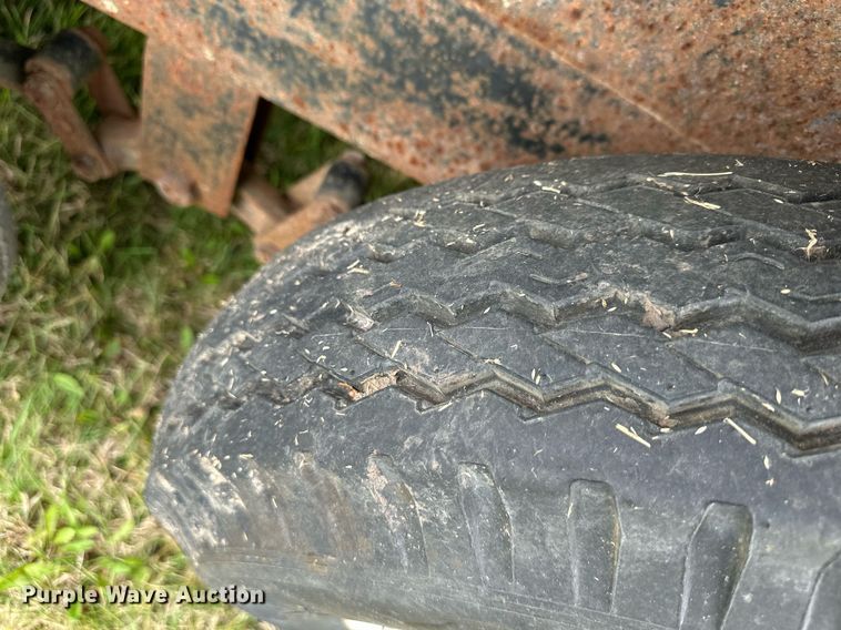 image for item DS3265 1998 Star equipment trailer