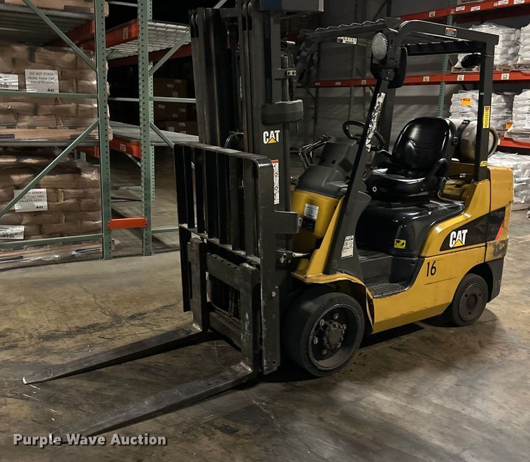 image for item DS3291 Caterpillar C6000 forklift
