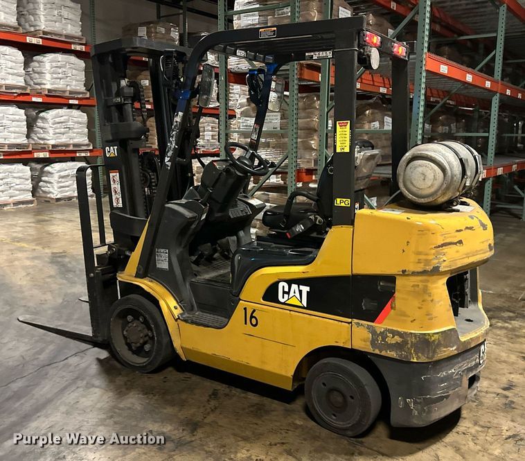 image for item DS3291 Caterpillar C6000 forklift