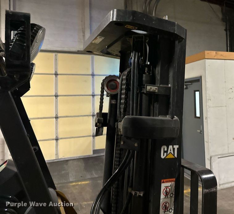 image for item DS3291 Caterpillar C6000 forklift