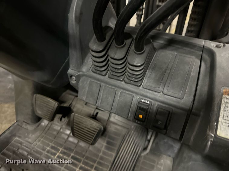 image for item DS3291 Caterpillar C6000 forklift