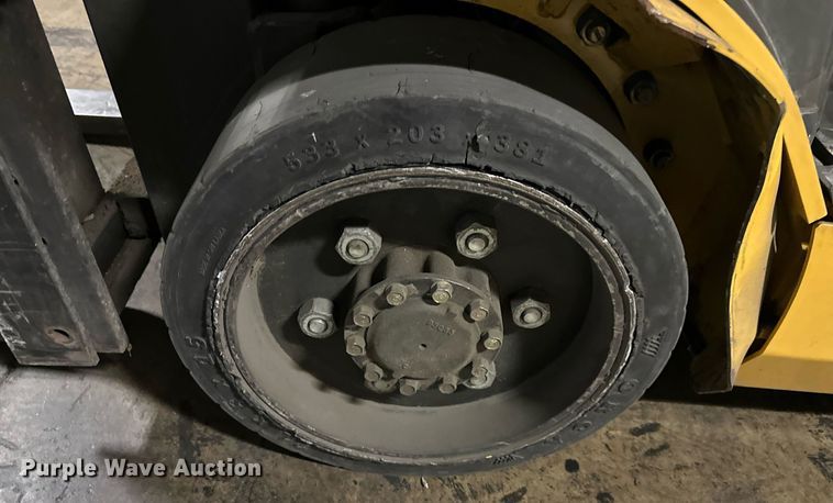 image for item DS3291 Caterpillar C6000 forklift