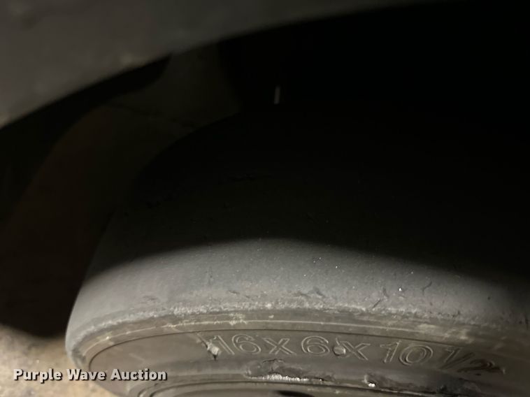 image for item DS3291 Caterpillar C6000 forklift