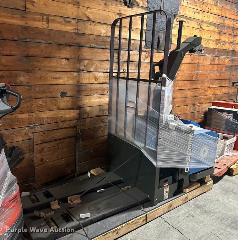 image for item DS3361 Seegrid 590016 order picker