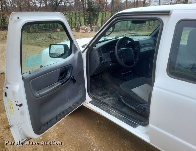 image for item DS5136 2010 Ford Ranger SuperCab pickup truck