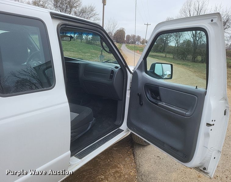 image for item DS5136 2010 Ford Ranger SuperCab pickup truck