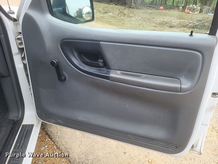 image for item DS5136 2010 Ford Ranger SuperCab pickup truck