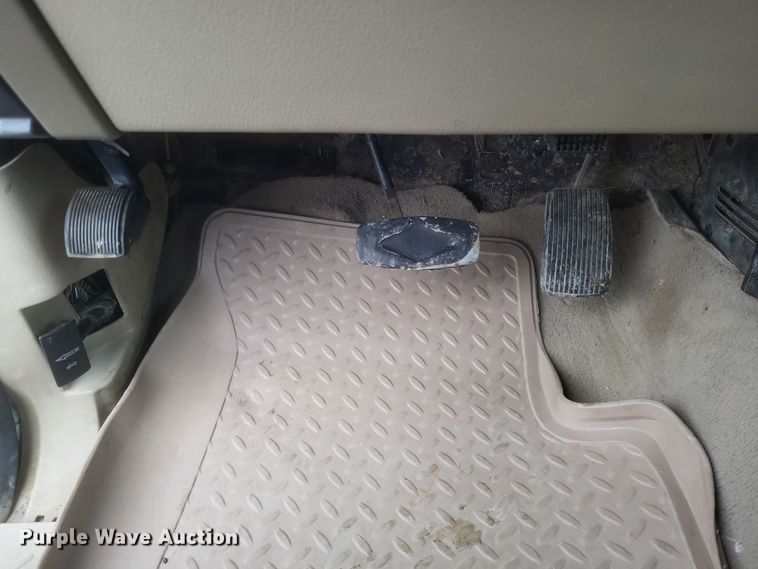 image for item DS5162 2006 Ford F150 XLT SuperCab pickup truck