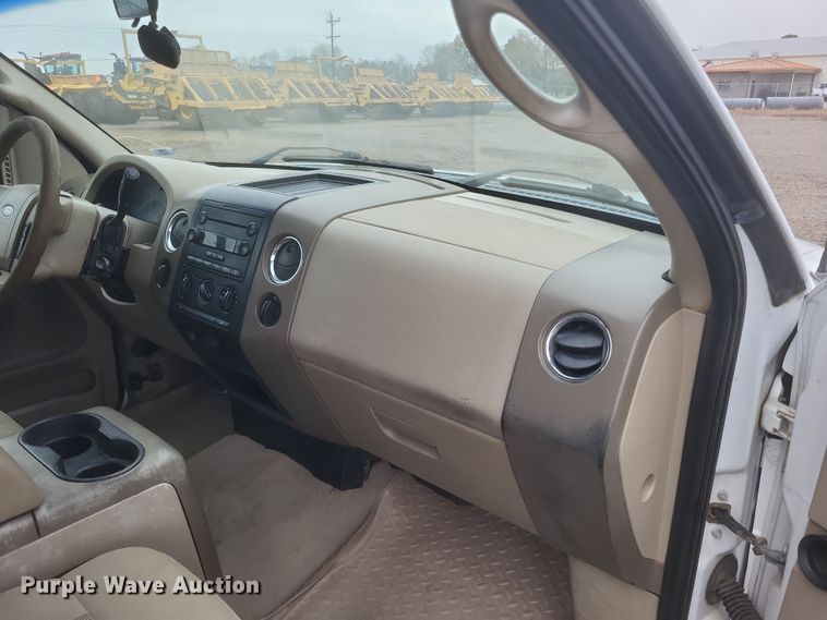 image for item DS5162 2006 Ford F150 XLT SuperCab pickup truck