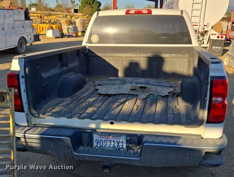 image for item DT5366 2015 Chevrolet Silverado 1500 Crew Cab pickup truck