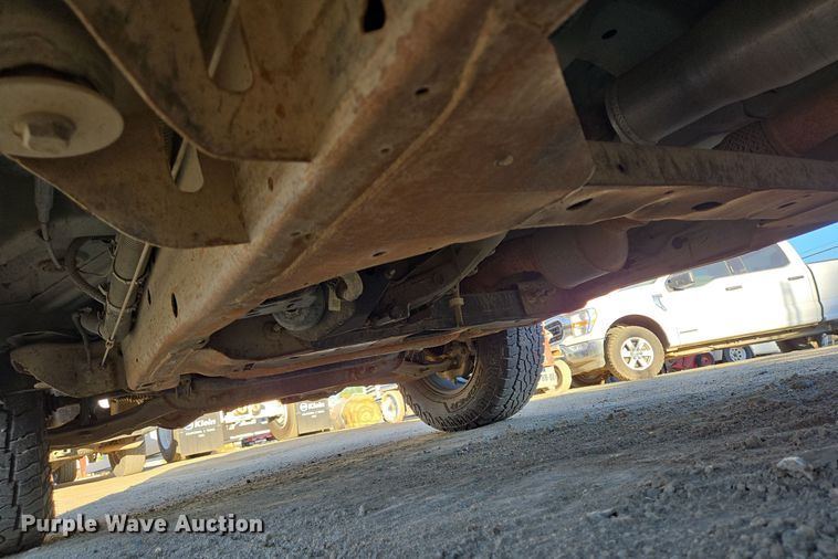 image for item DT5366 2015 Chevrolet Silverado 1500 Crew Cab pickup truck