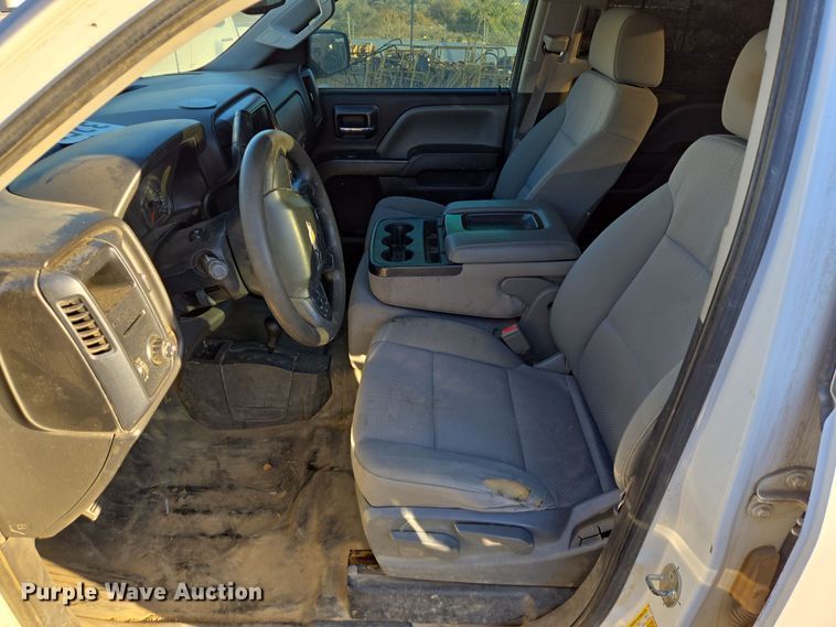 image for item DT5366 2015 Chevrolet Silverado 1500 Crew Cab pickup truck