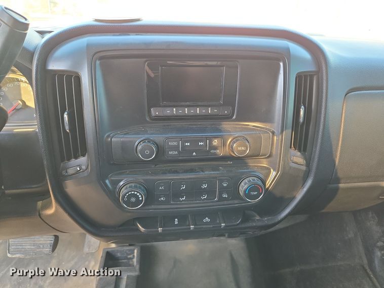 image for item DT5366 2015 Chevrolet Silverado 1500 Crew Cab pickup truck