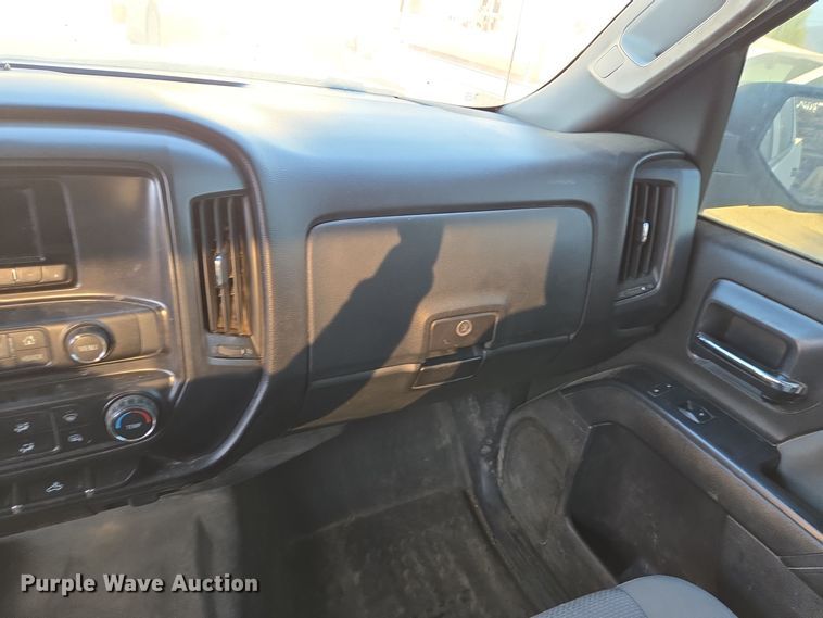 image for item DT5366 2015 Chevrolet Silverado 1500 Crew Cab pickup truck