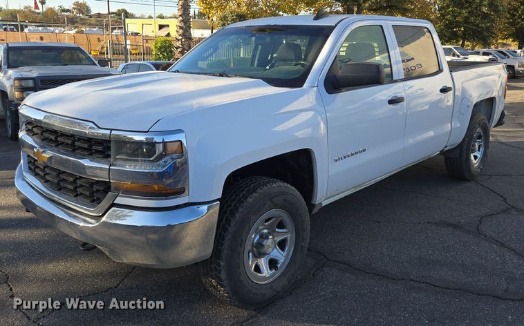 image for item DT5368 2017 Chevrolet Silverado 1500 Crew Cab pickup truck