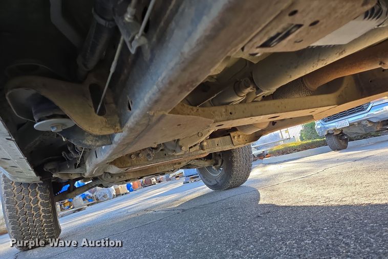 image for item DT5368 2017 Chevrolet Silverado 1500 Crew Cab pickup truck