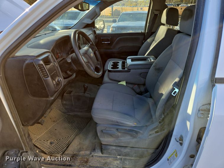 image for item DT5368 2017 Chevrolet Silverado 1500 Crew Cab pickup truck