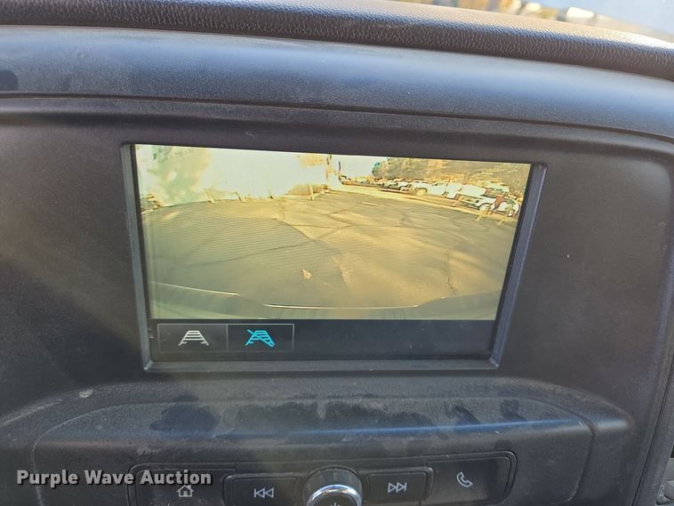 image for item DT5368 2017 Chevrolet Silverado 1500 Crew Cab pickup truck