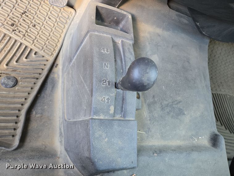 image for item DT5368 2017 Chevrolet Silverado 1500 Crew Cab pickup truck