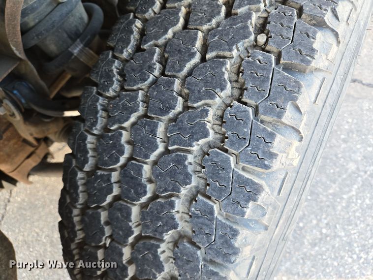 image for item DT5368 2017 Chevrolet Silverado 1500 Crew Cab pickup truck