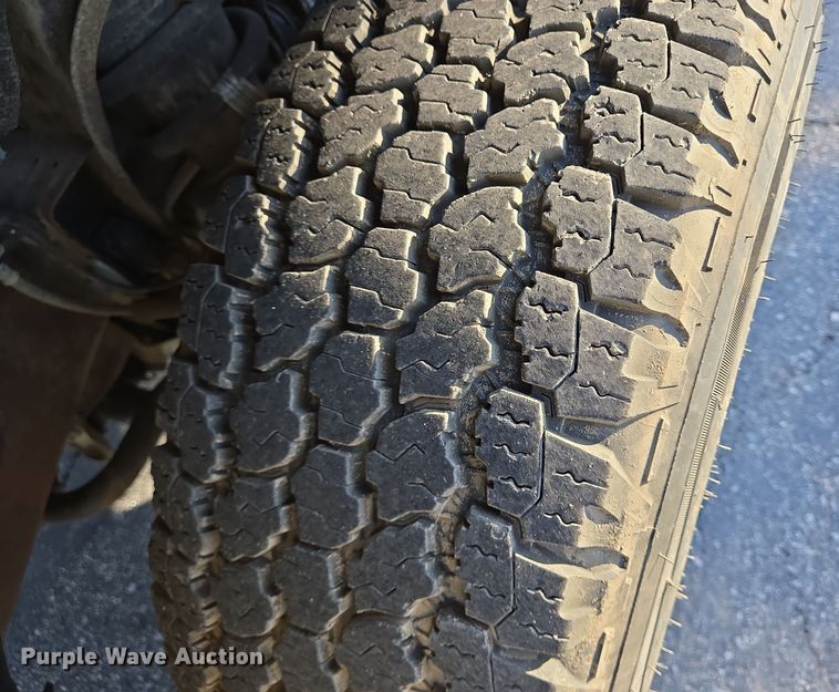 image for item DT5368 2017 Chevrolet Silverado 1500 Crew Cab pickup truck