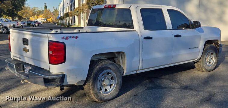 image for item DT5369 2015 Chevrolet Silverado 1500 Crew Cab pickup truck