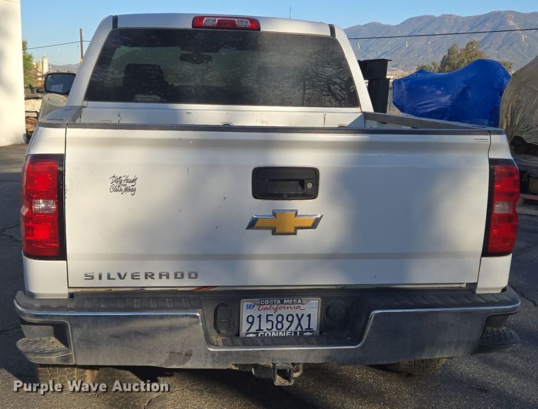 image for item DT5369 2015 Chevrolet Silverado 1500 Crew Cab pickup truck