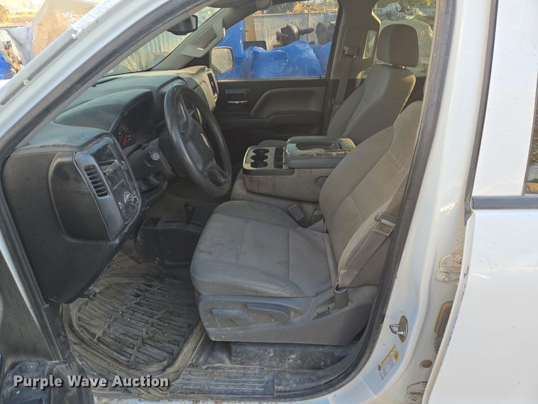 image for item DT5369 2015 Chevrolet Silverado 1500 Crew Cab pickup truck