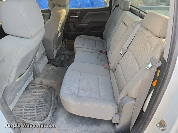 image for item DT5369 2015 Chevrolet Silverado 1500 Crew Cab pickup truck