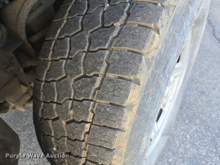 image for item DT5369 2015 Chevrolet Silverado 1500 Crew Cab pickup truck