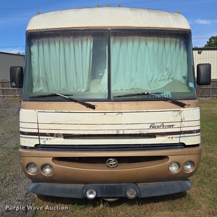 image for item DT5376 1996 PaceArrow Vision RV