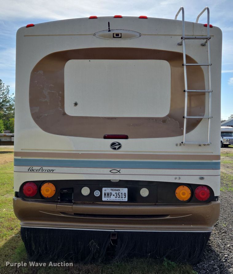 image for item DT5376 1996 PaceArrow Vision RV