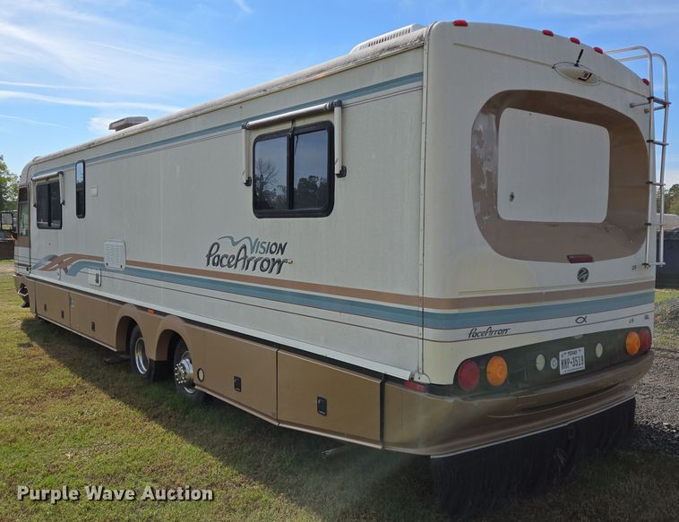 image for item DT5376 1996 PaceArrow Vision RV