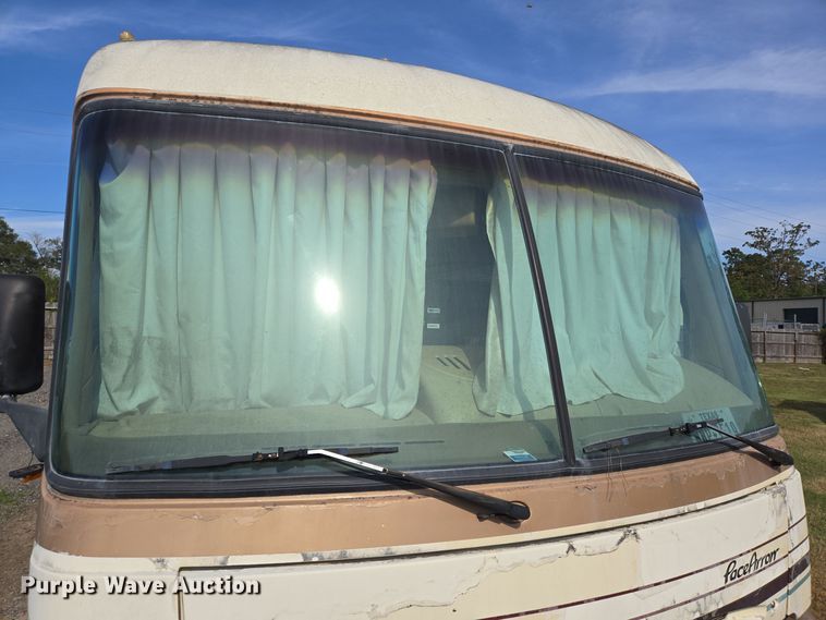 image for item DT5376 1996 PaceArrow Vision RV