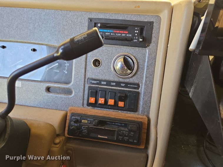 image for item DT5376 1996 PaceArrow Vision RV