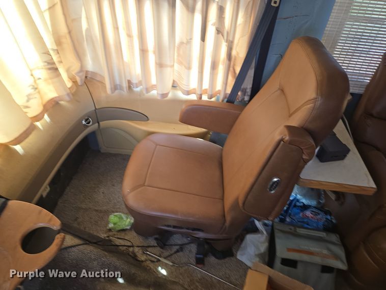 image for item DT5376 1996 PaceArrow Vision RV