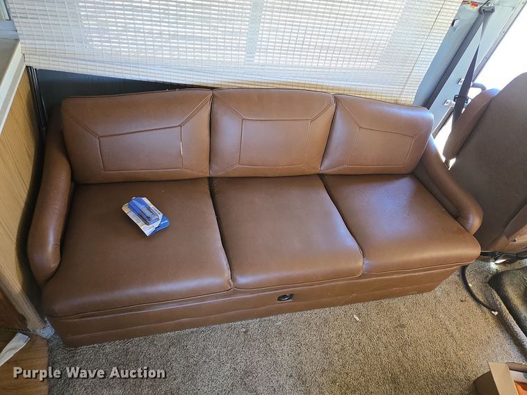 image for item DT5376 1996 PaceArrow Vision RV