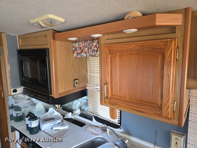 image for item DT5376 1996 PaceArrow Vision RV