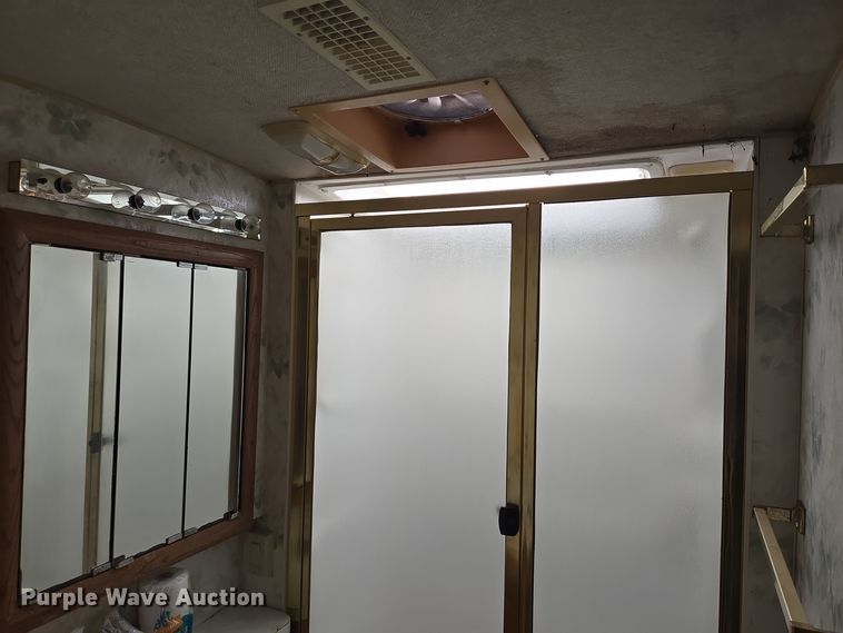 image for item DT5376 1996 PaceArrow Vision RV